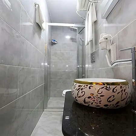 Hotel Dnz Taxim Feridiye 3*
