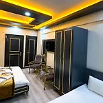 호텔 Dnz Taxim Feridiye 3*
