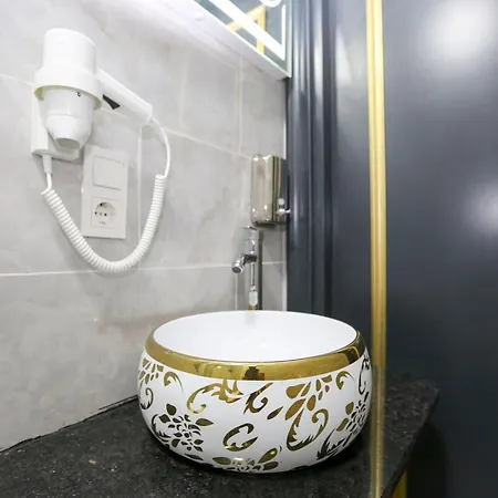 Dnz Taxim Feridiye 3*